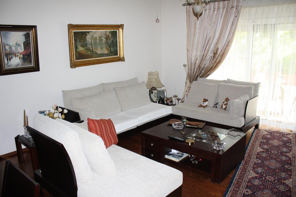 Veggie Garden Athens B&B ภายนอก รูปภาพ